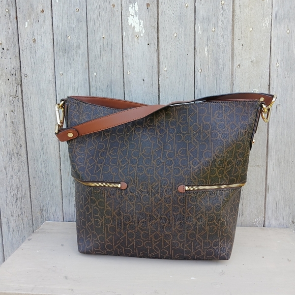 Calvin Klein Lyla Monogram Double Zip Shoulder Bag Purse Removable Strap - Picture 4 of 12